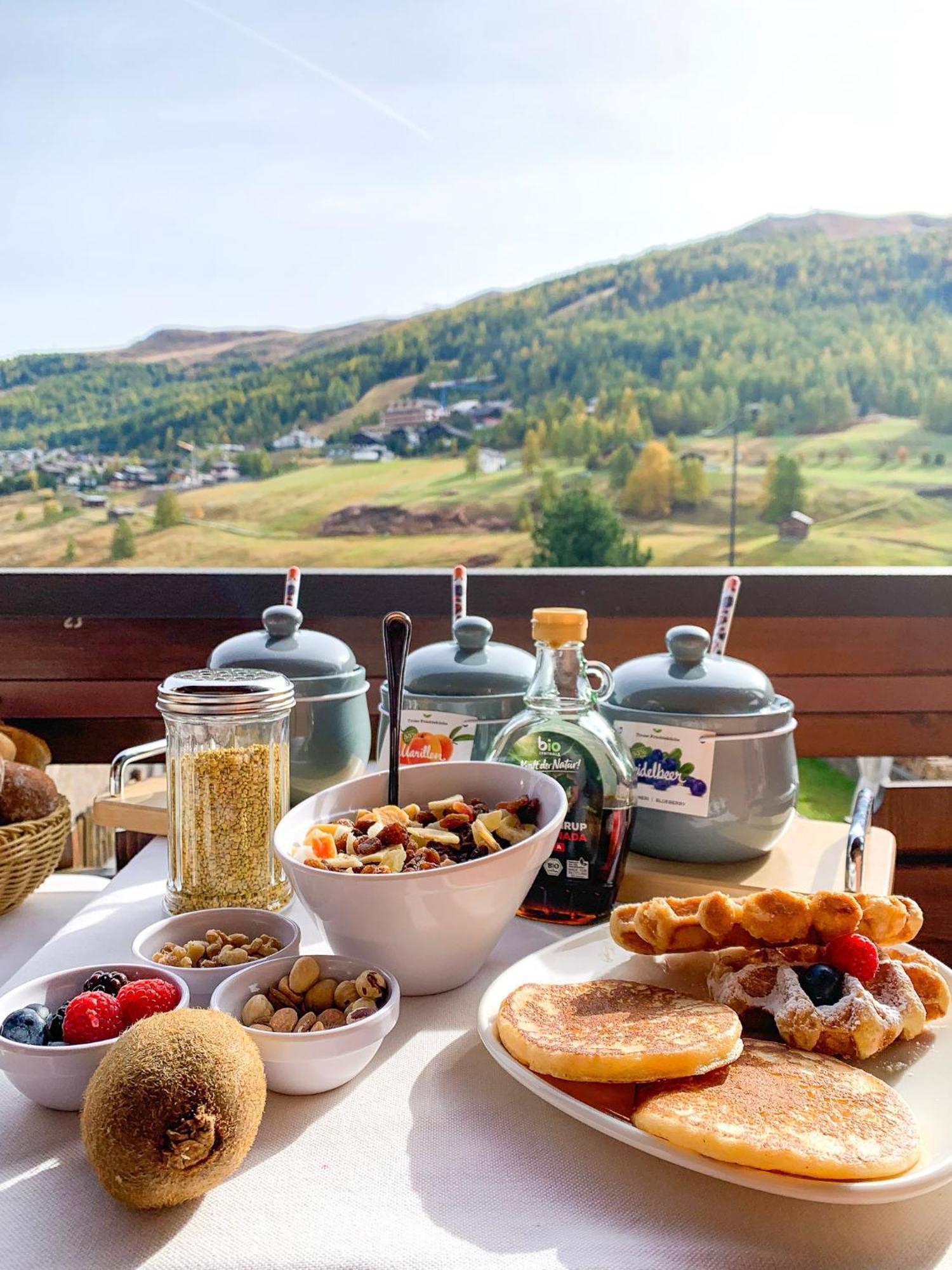 Hotel Galli Λιβίνιο Εξωτερικό φωτογραφία